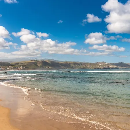 Home2book Chic Attic City&beach Views Palmas Апартаменты *